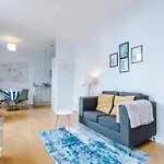 Stylish 1bed In Daire *