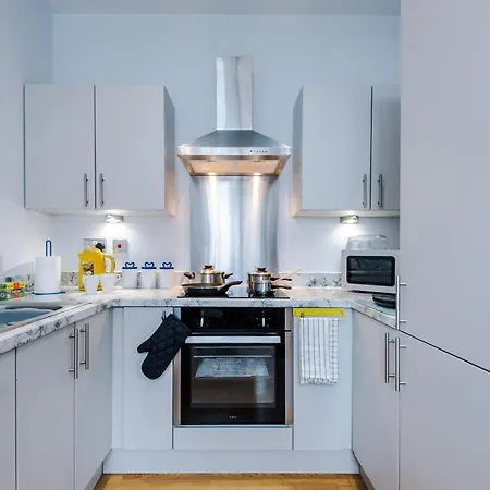 Stylish 1bed In *